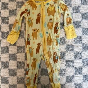 Bear Hugs Onesie - Newborn
